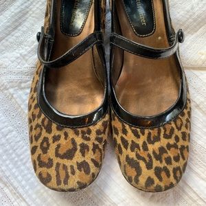 Leopard Naturalizer Mary Janes Sz 6.5